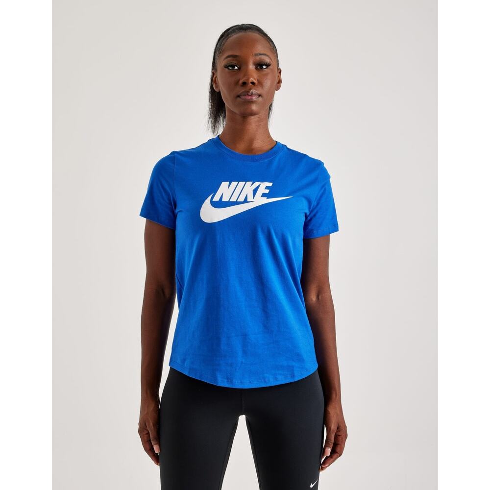 The Nike Tee Sportswear Women's Short Sleeve Logo T-Shirt Size Medium Blue